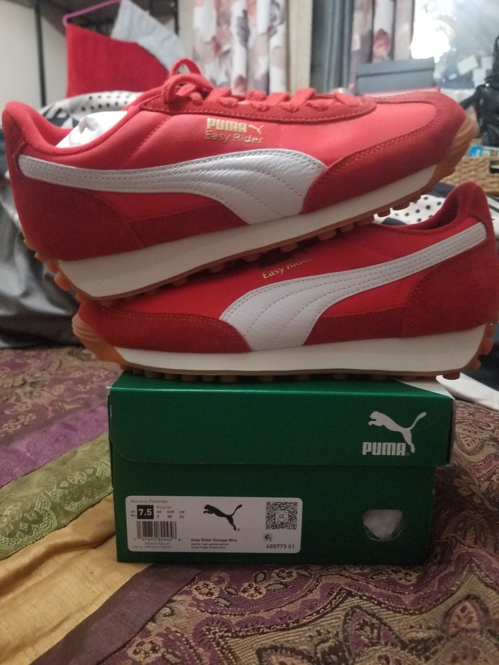 Puma Red & White Easy Rider Sneakers